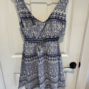 Jessica Simpson summer dress with cut out, no tags but never worn